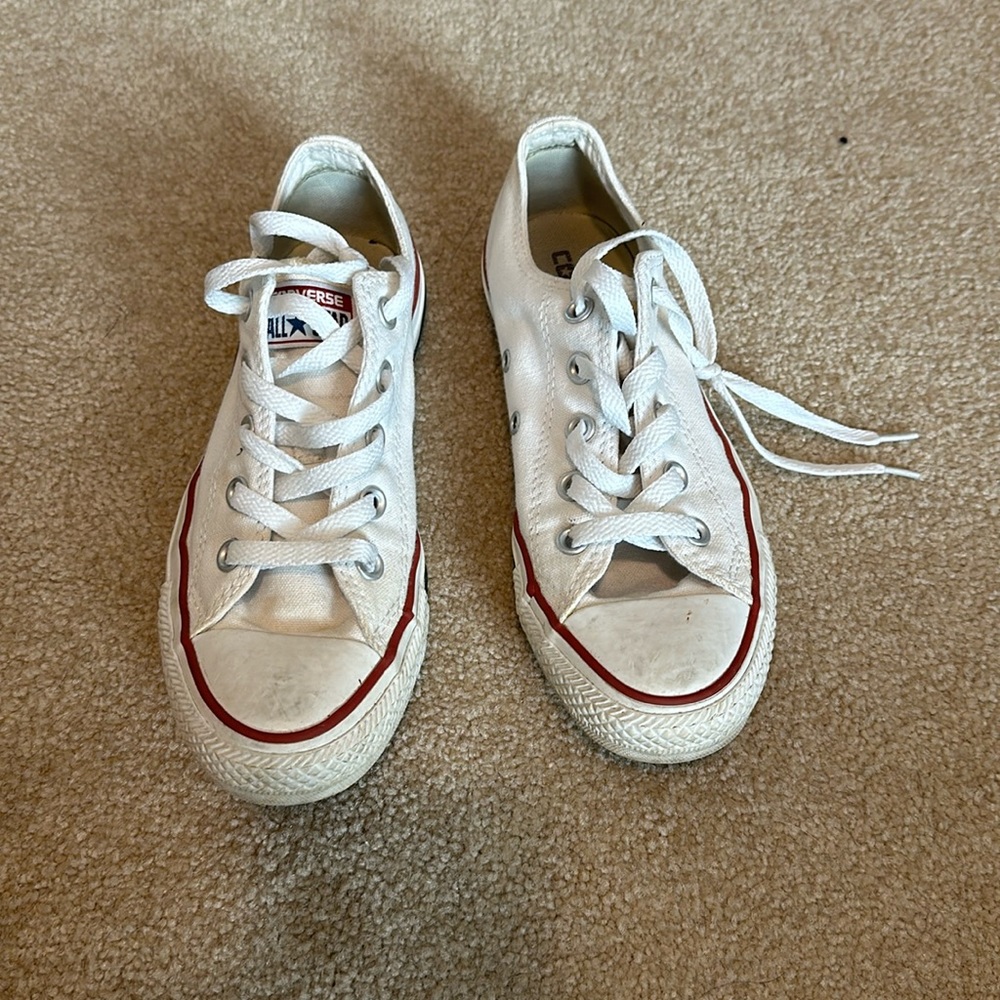 Converse Chuck Taylor All Star Low Top White Canvas Sneakers Size 6